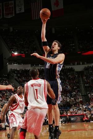 他既能胜任 他既能胜任