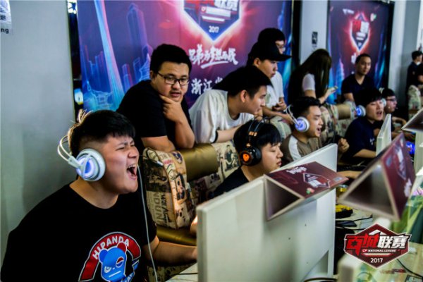 似乎陷入了 似乎陷入了